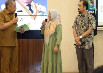 Program PTSL, BPN Tangsel Serahkan Puluhan Sertifikat Tanah