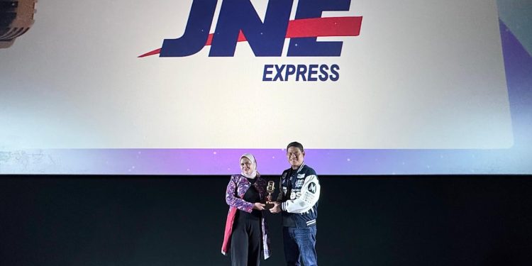 JNE Raih Penghargaan Marketeers Youth Choice Award 2025