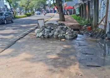 Pemkot Tangsel Tuntaskan Normalisasi Drainase di Jalan Ciater Raya, Aliran Air Kini Lancar
