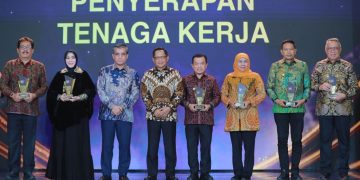 Sukses Tekan Pengangguran Terbuka, Pemkot Tangsel Raih Penghargaan dari Kemendagri RI